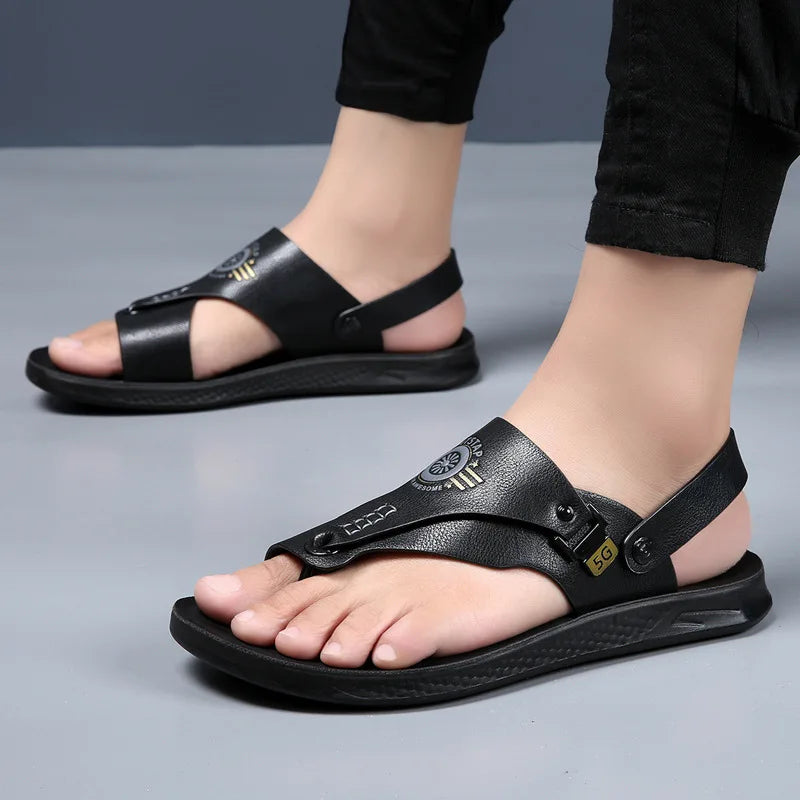 Sandales homme avec bride velcro ajustable, vue de côté