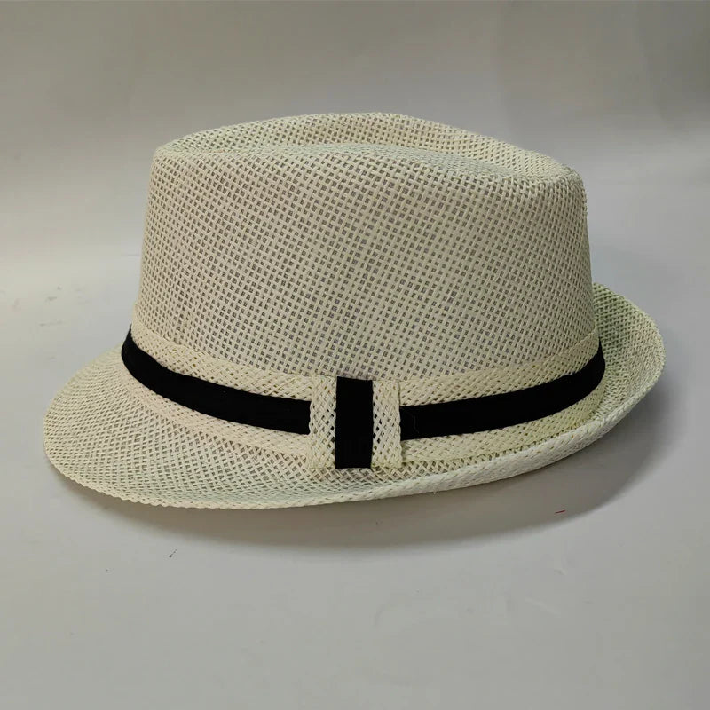 Gros plan sur la texture en fibre légère du chapeau