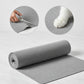 Nettoyage facile du tapis anti-griffes avec un chiffon humide