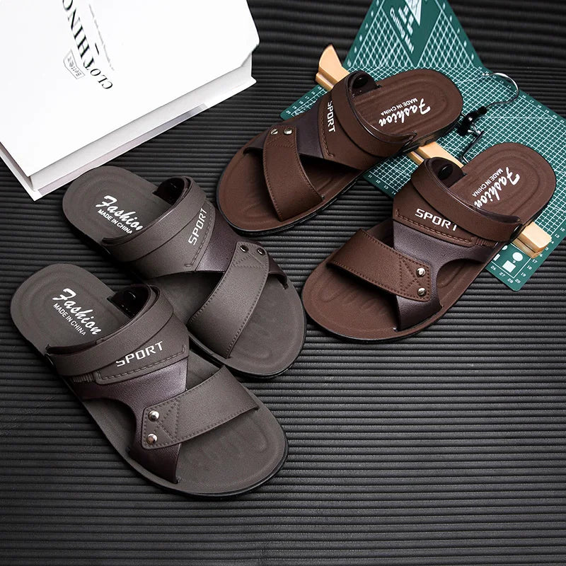 Sandales avec double bride offrant un maintien stable, vue avant