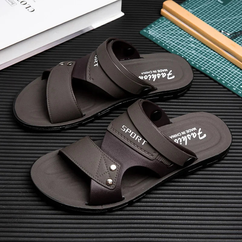 Sandales sport homme avec double bride contrastée vue de côté