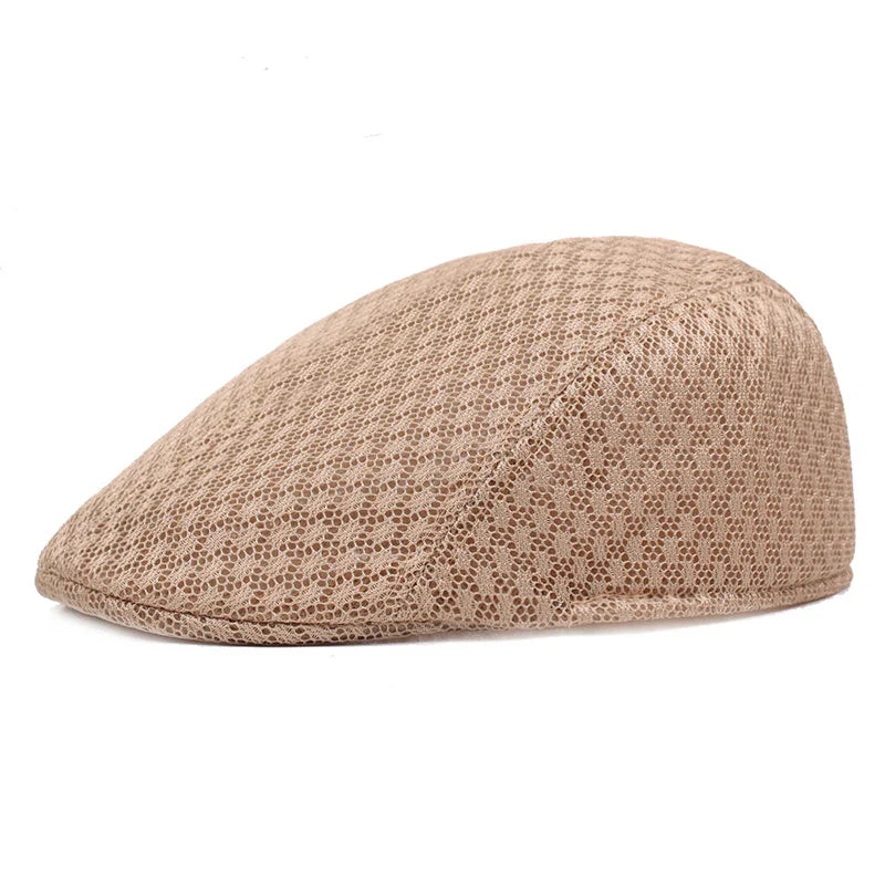 Béret noir avec doublure intérieure visible
