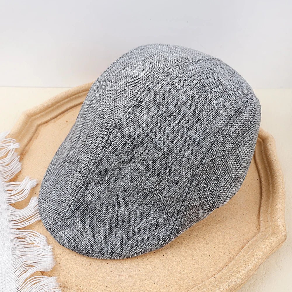Béret en coton plié, montrant la doublure intérieure