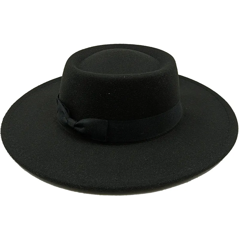 Vue de dessus d'un chapeau fedora en feutre vert olive