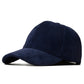 Zoom sur la visière rigide de la casquette