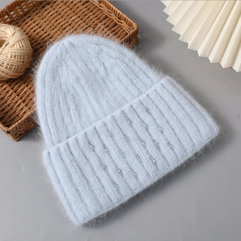 Détail de la maille douce et torsadée du bonnet