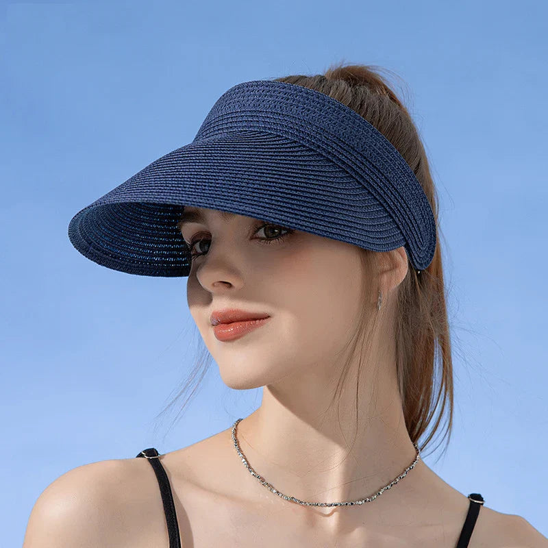 Vue arrière du chapeau montrant sa conception ventilée