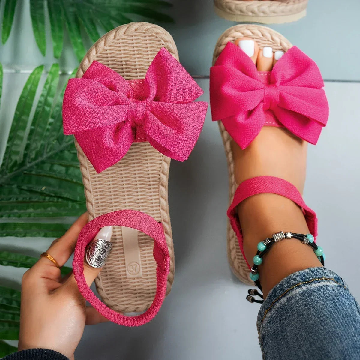 Confort et style avec semelle souple et design tressé