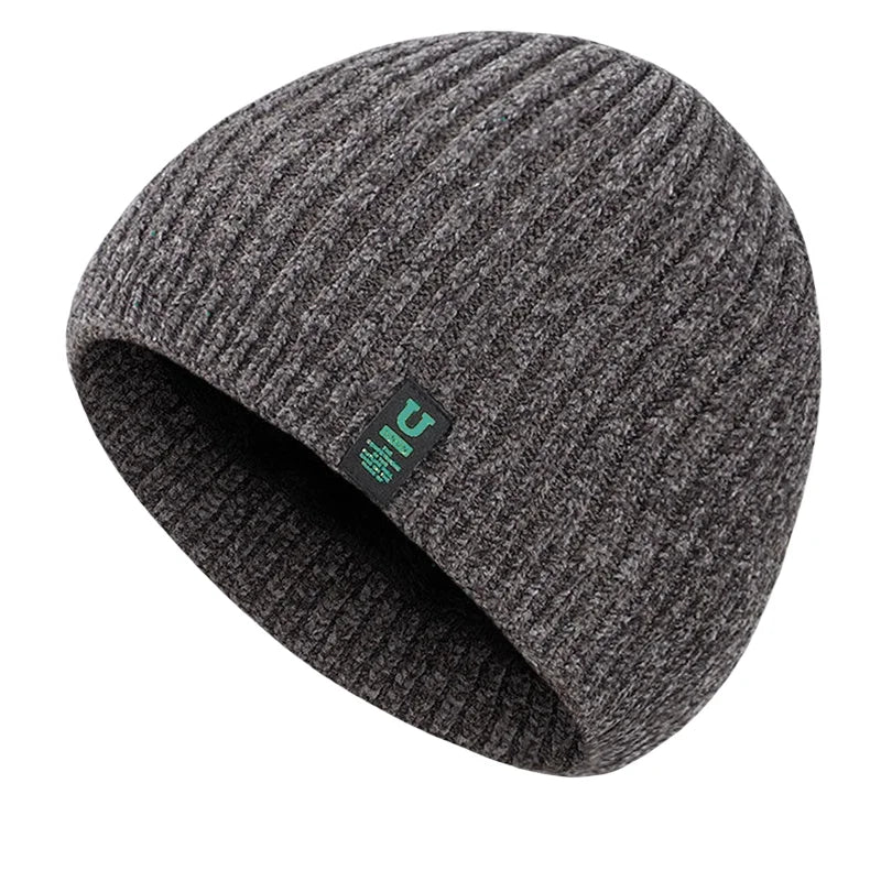 Bonnet en tricot marron avec doublure polaire