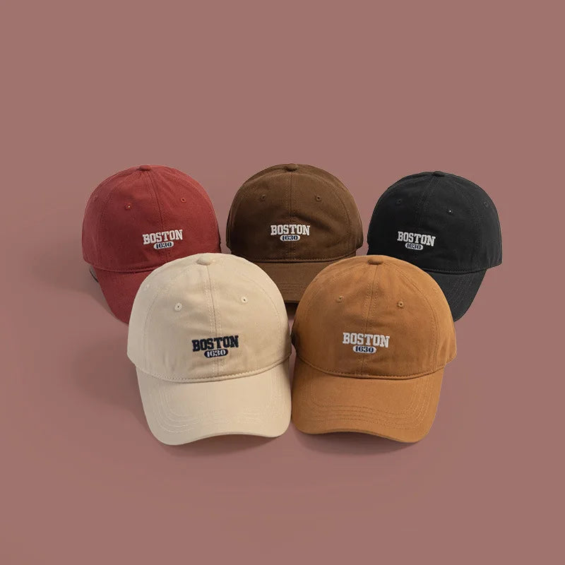 Vue de profil d'une casquette urbaine avec design épuré