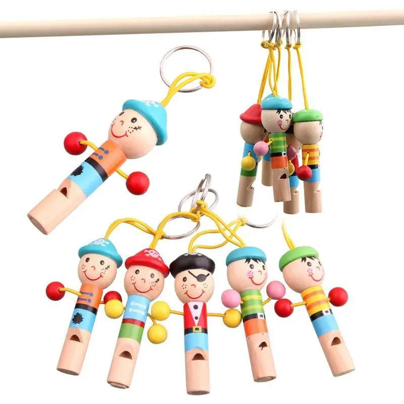 Sifflet en bois avec motif pirate coloré sur fond blanc