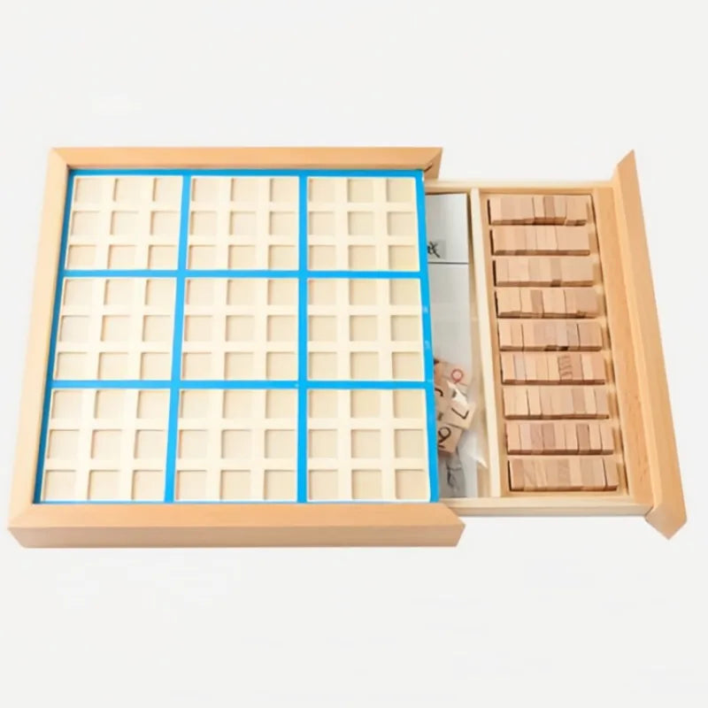 Tiroir de rangement ouvert avec pièces de sudoku en bois