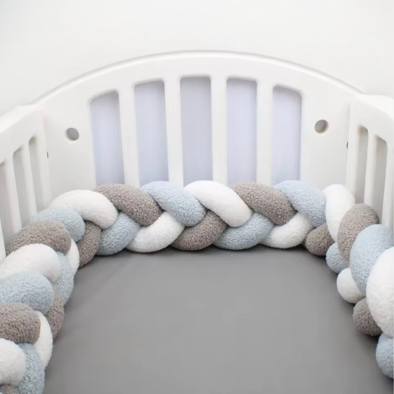 Tresse de lit bleu et blanc en mousse douce