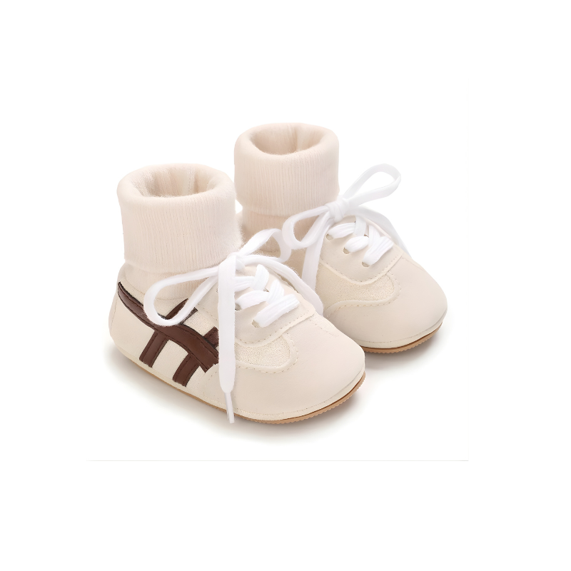 Chaussures bébé couleur café avec semelles antidérapantes