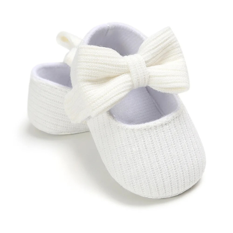 Chaussures bébé blanches avec nœud élégant
