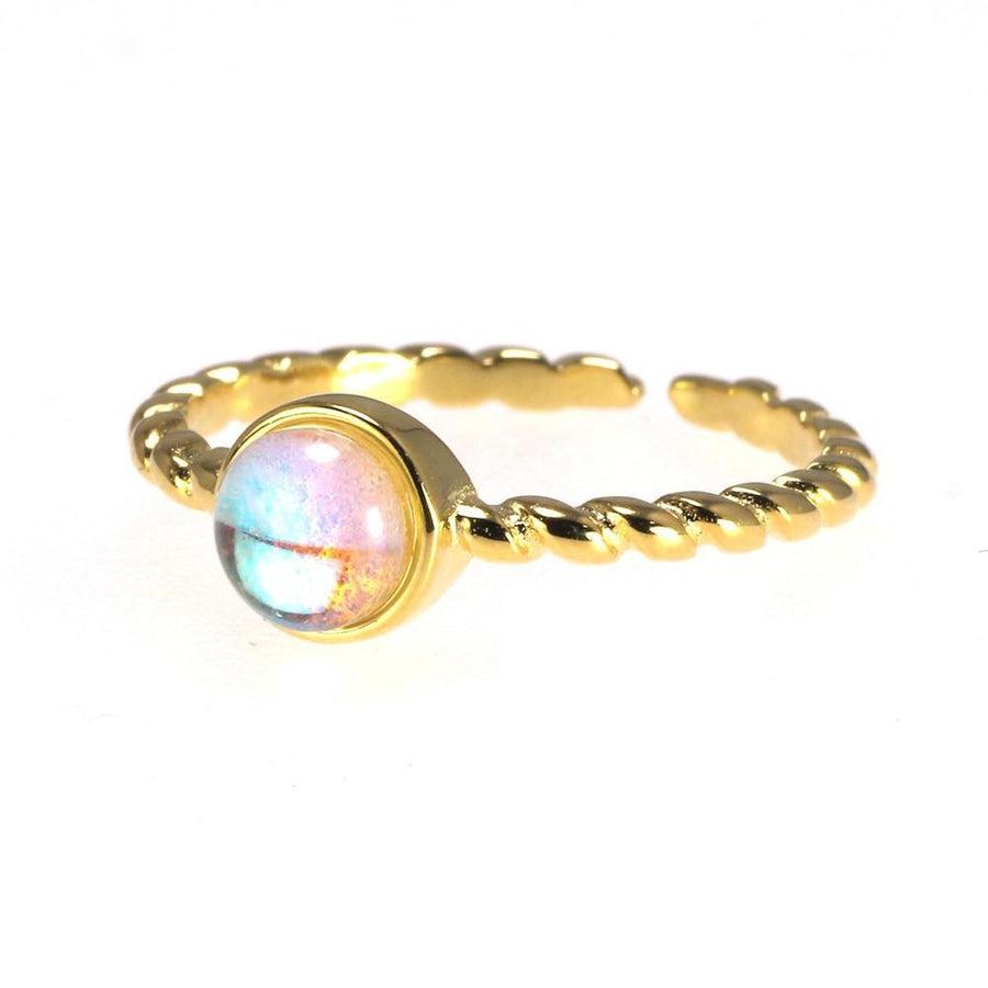 Bague en argent montrant l'élégance du design