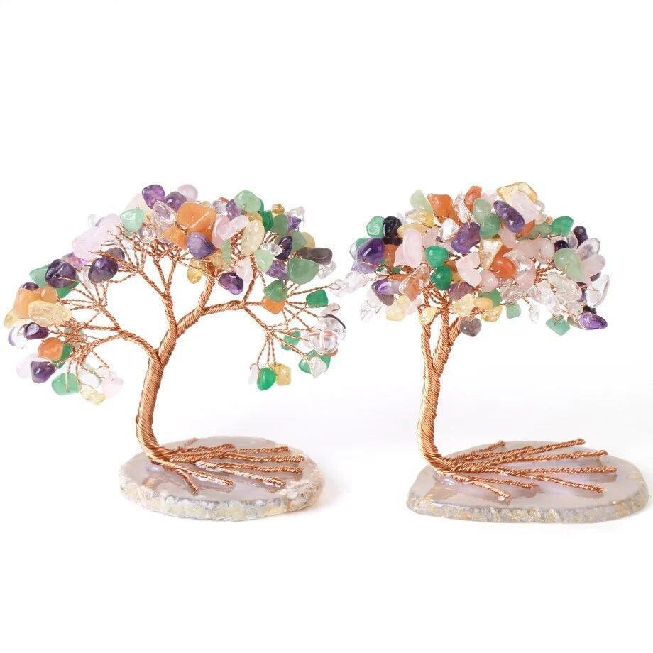 Détail des pierres de fluorite et aventurine sur l'arbre