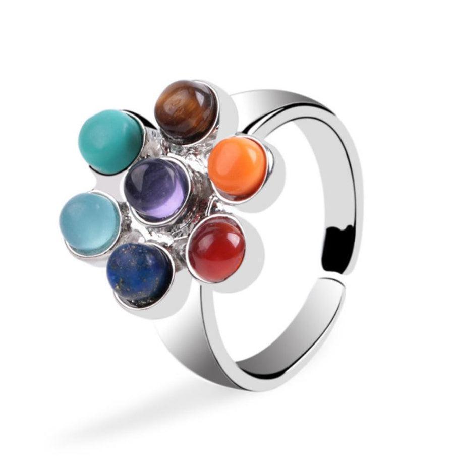 Bague en métal argenté avec pierres des 7 chakras