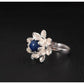 Vue rapprochée de la perle de lapis lazuli sur la bague