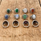 Bague ajustable avec pierre d'aventurine verte, vue de côté