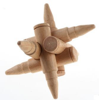 Casse-tête en bois avec pièces sphériques imbriquées