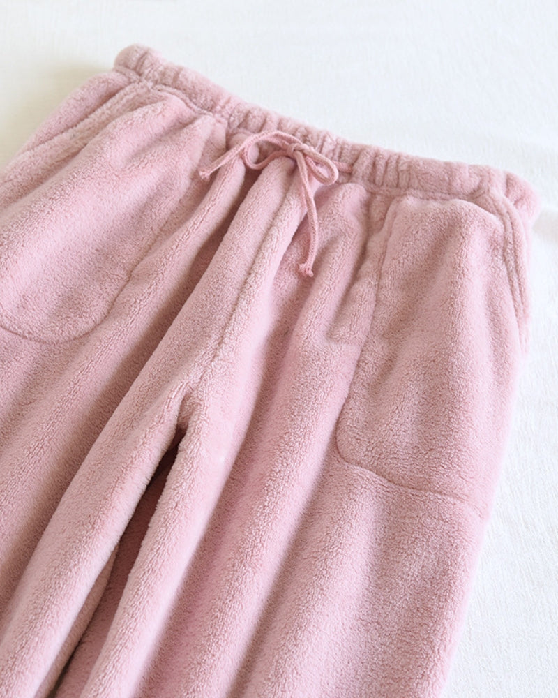 Vue rapprochée du tissu pilou doux et texturé