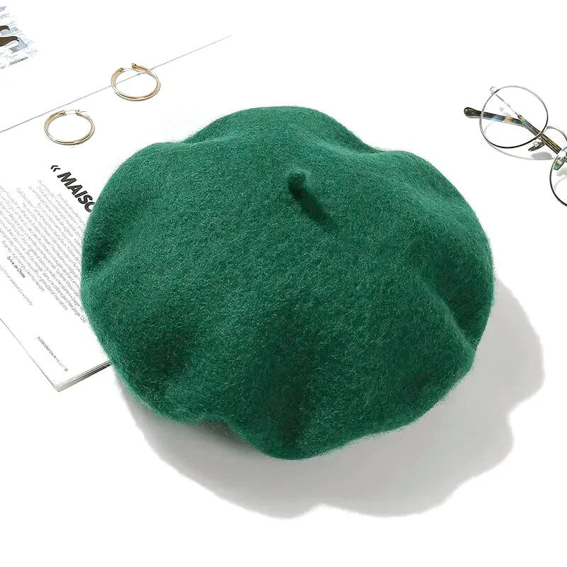 Béret basque vert, taille 53-57 cm, posé à plat