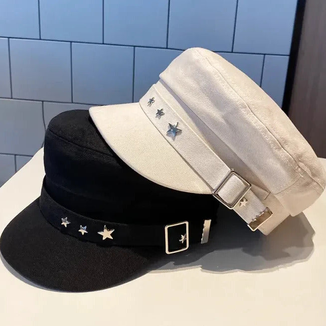 Casquette gavroche étoilée avec détails dorés