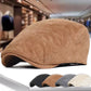 Vue de profil d'un homme avec béret, allure élégante
