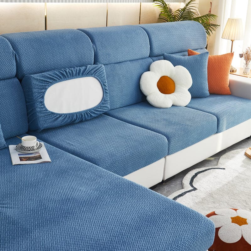 Vue latérale d'un coussin recouvert de housse polaire bleue
