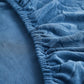 Texture moelleuse de la housse polaire en gros plan