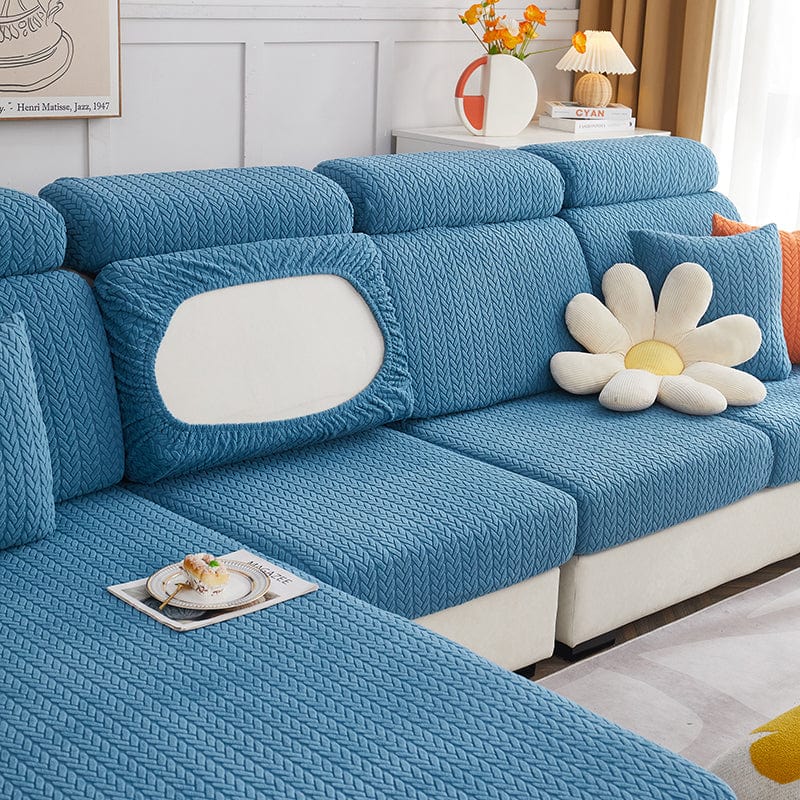 Vue latérale d'une housse polaire bleue sur coussin