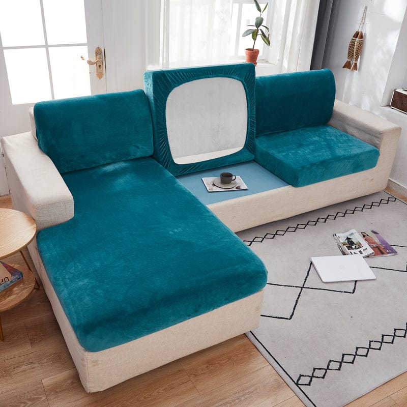 Housse en velours bleu turquoise, mise en situation sur canapé