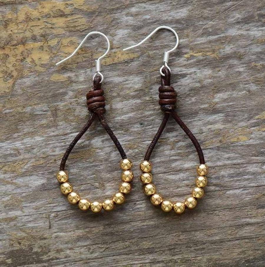 Boucles d'oreilles artisanales avec perles et cuir