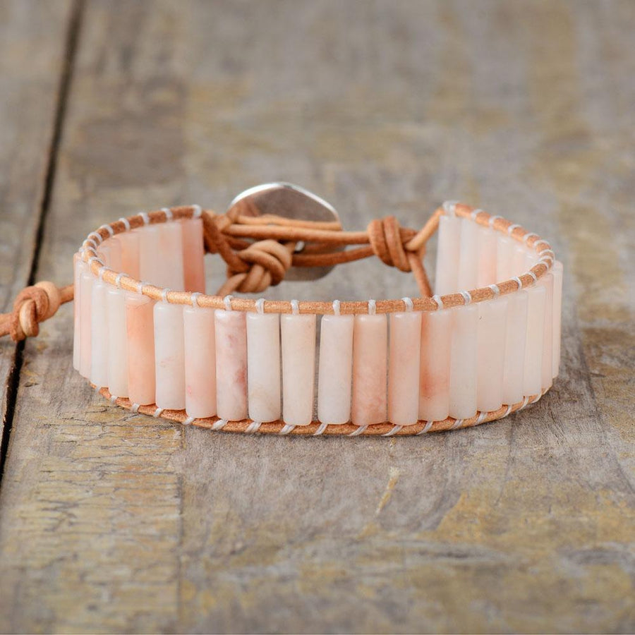 Bracelet en agate rose, pierres alignées sur cuir marron