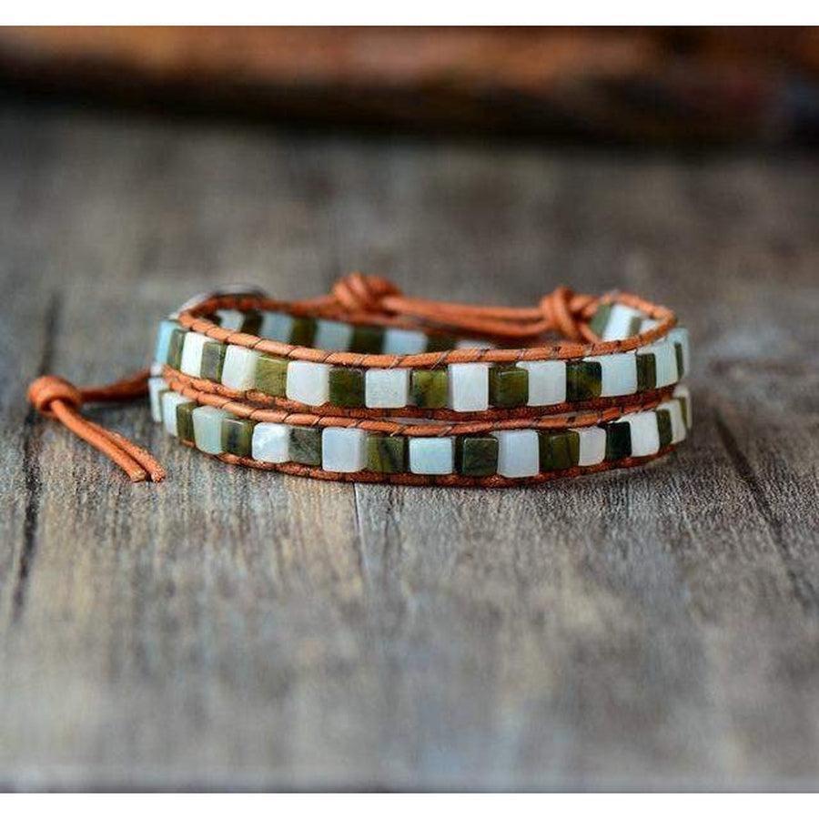 Vue latérale du bracelet en cuir et agate
