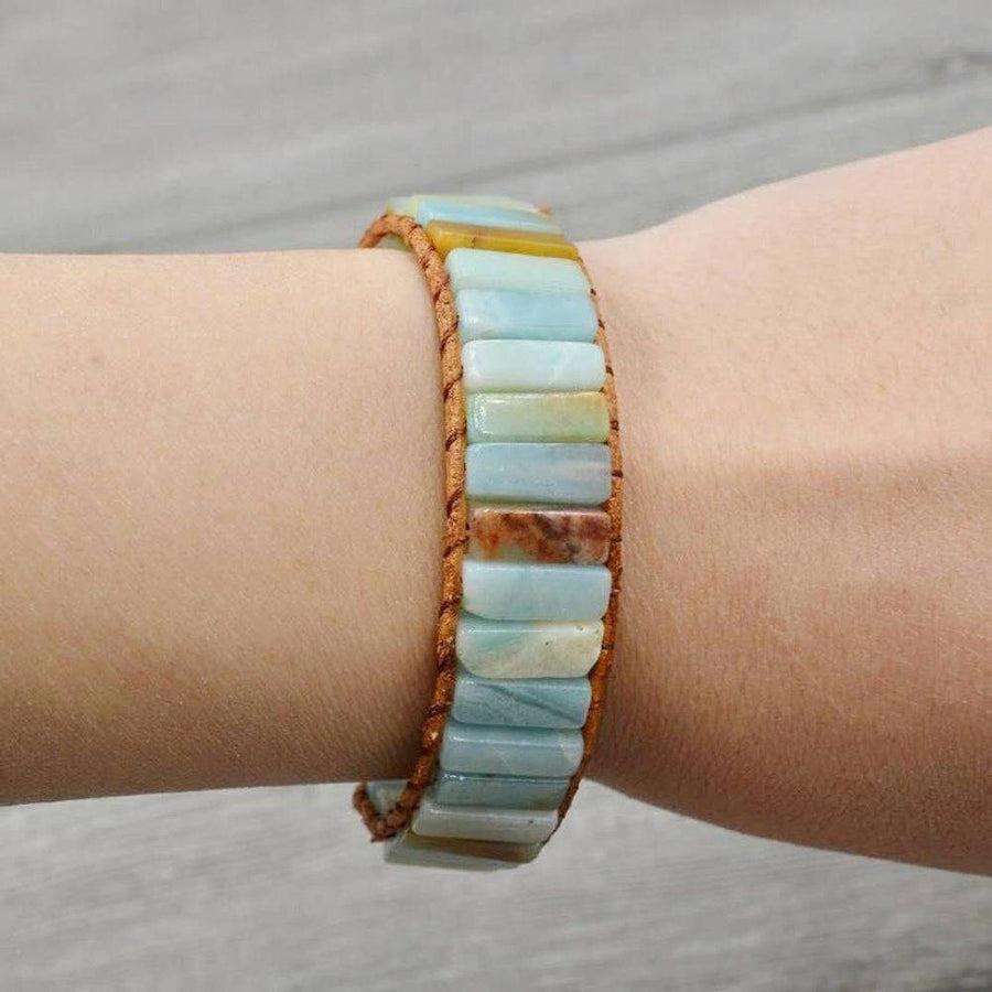 Bracelet en amazonite avec bouton arbre de vie gravé