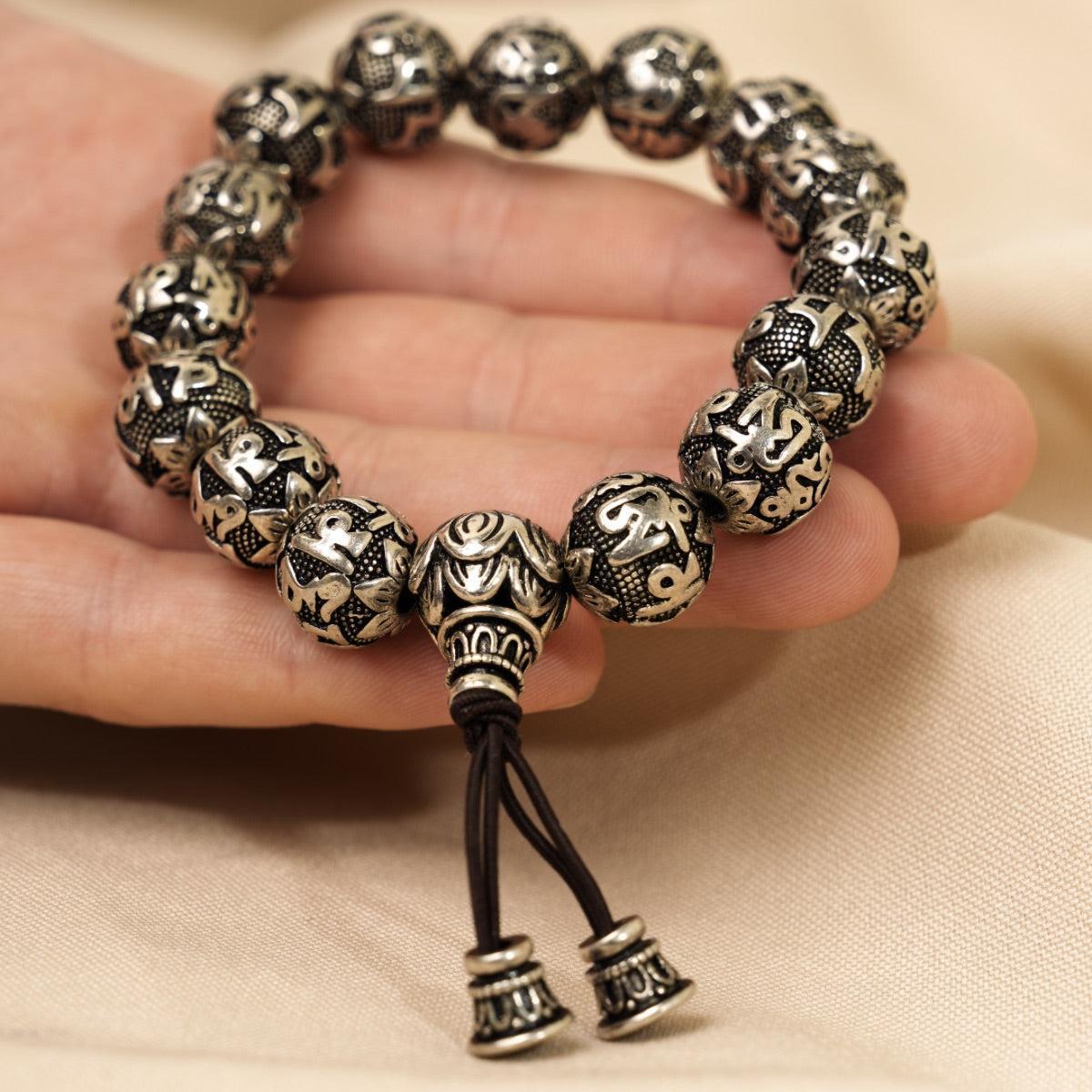 Bracelet tibétain avec perles de différentes tailles