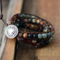 Bracelet en pierres et cuir avec bouton gravé