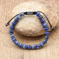 Bracelet en pierres naturelles avec fermoir réglable visible