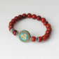 Vue d'ensemble du bracelet en bois avec perles Om