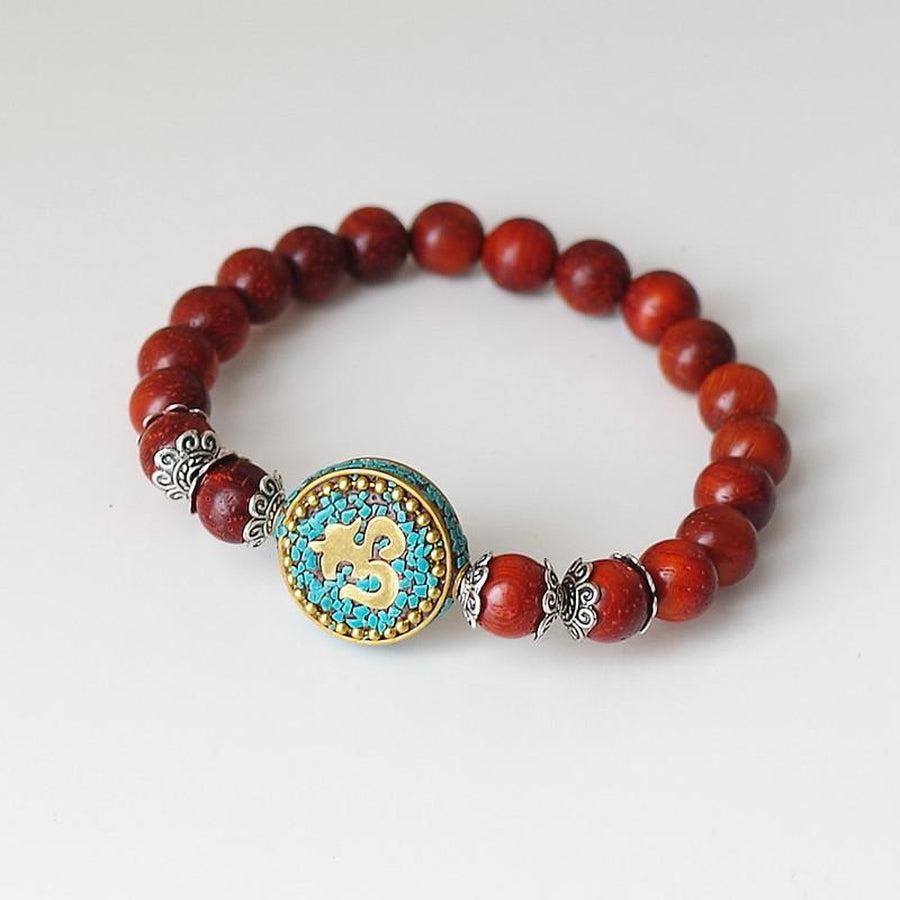 Vue d'ensemble du bracelet en bois avec perles Om