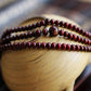 Bracelet multicouche rouge en bois de santal, 216 perles