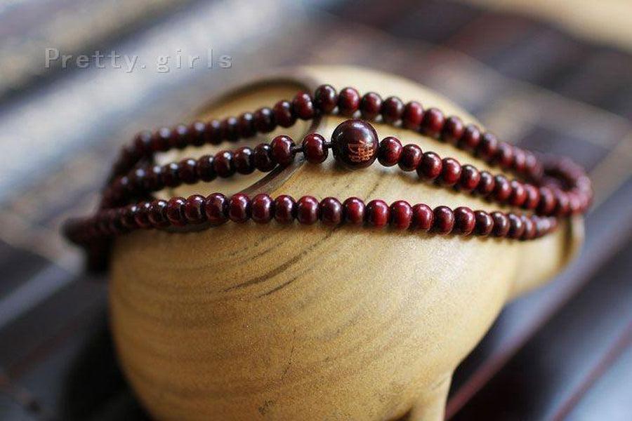 Bracelet multicouche rouge en bois de santal, 216 perles