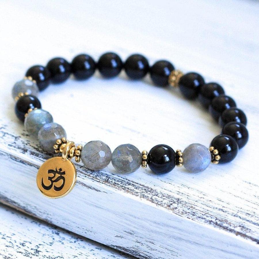 Bracelet extensible avec charme Bouddha et pierres protectrices