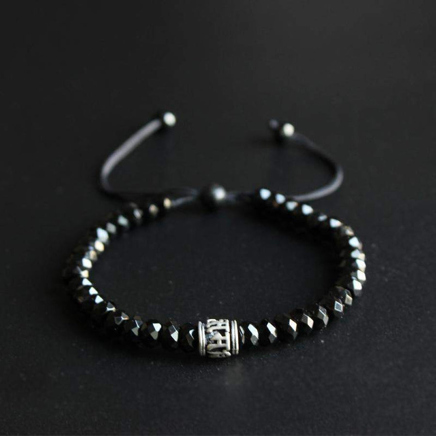 Bracelet en agate noire avec perles facettées