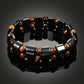Bracelet élégant en hématite et œil de tigre sur surface claire