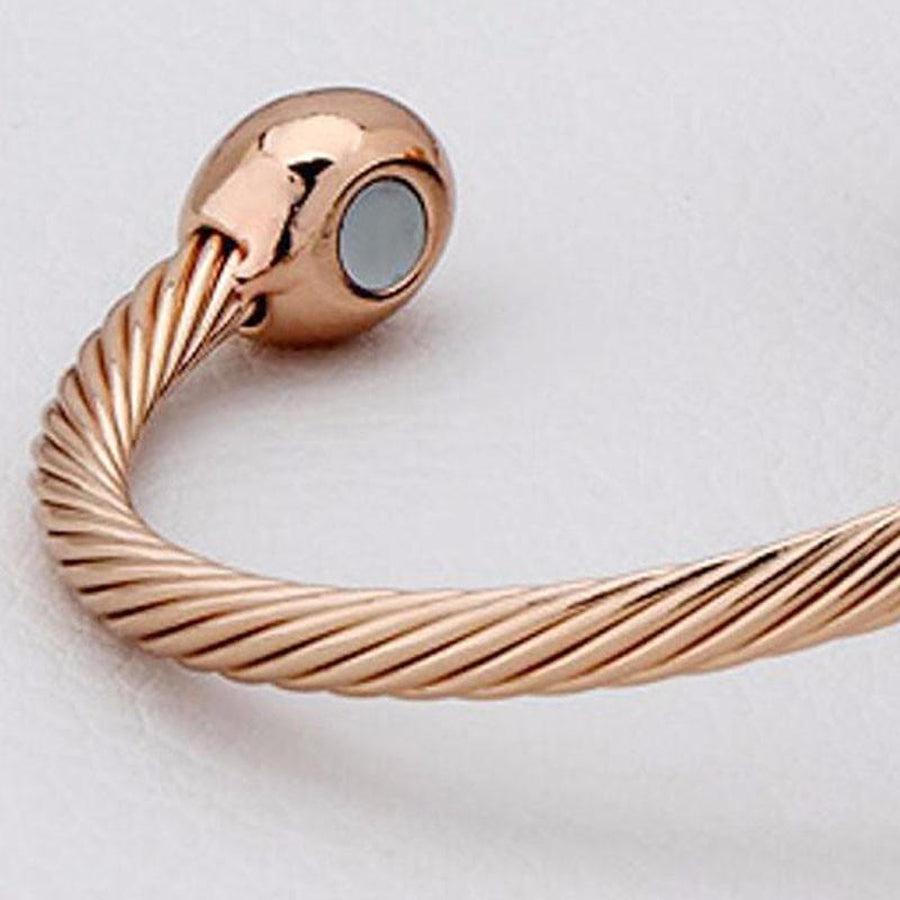 Bracelet en cuivre avec aimants aux extrémités