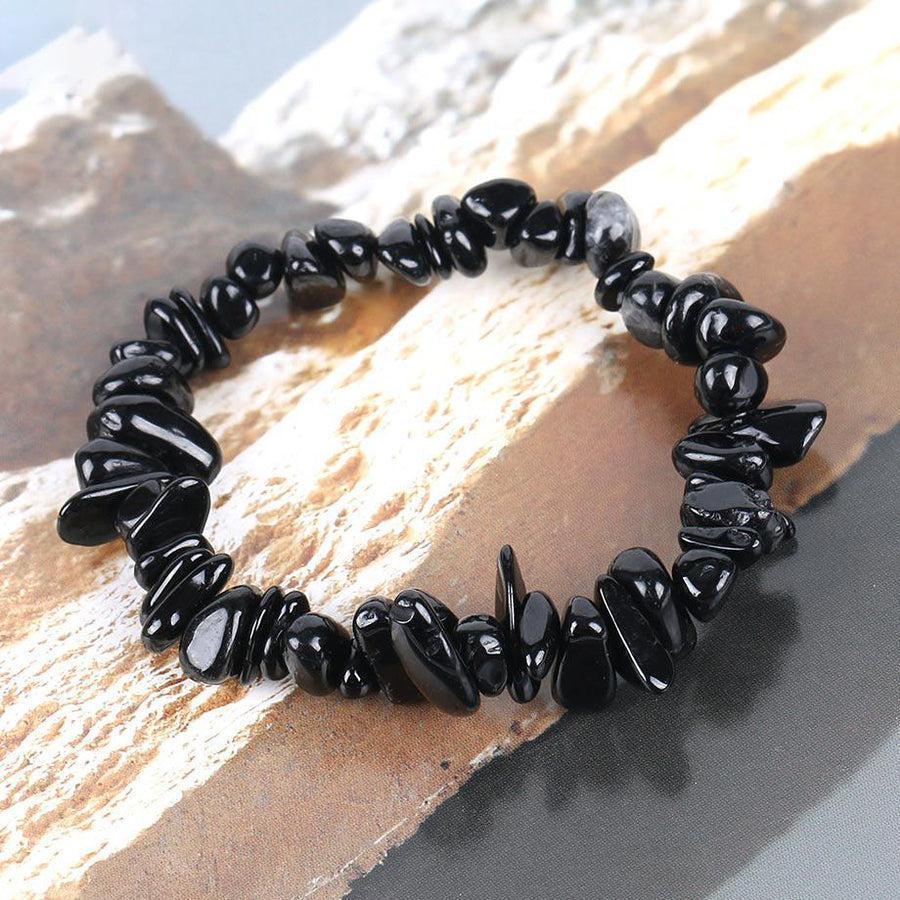 Ensemble du bracelet avec ses pierres protectrices et uniques