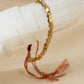 Détail du fermoir du bracelet en cuivre